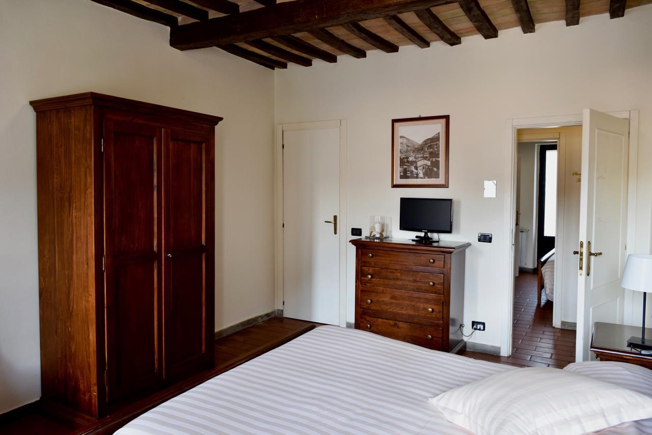 Bed and Breakfast Residenza Le Logge Губбио Экстерьер фото
