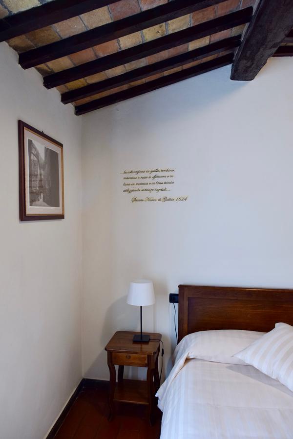 Bed and Breakfast Residenza Le Logge Губбио Экстерьер фото